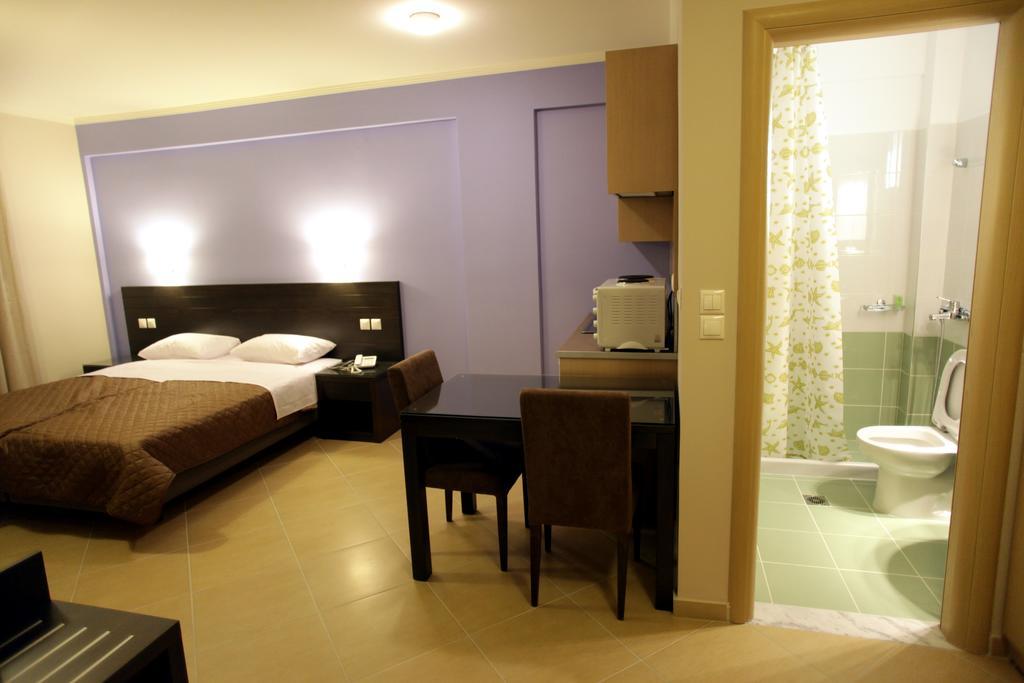 Cavos Fokidos Aparthotel Chiliadou  Room photo