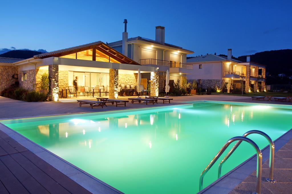 Cavos Fokidos Aparthotel Chiliadou  Exterior photo