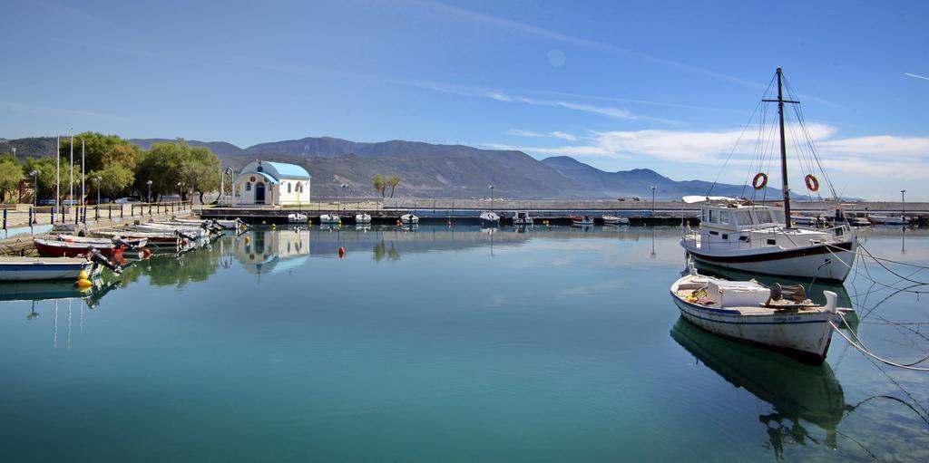 Cavos Fokidos Aparthotel Chiliadou  Exterior photo